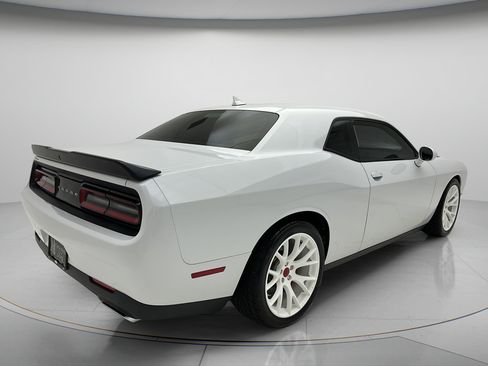 Used 2019 Dodge Challenger R/T Scat Pack w/ Dynamics Package RWD image 3