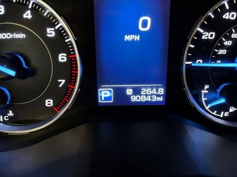 Used 2019 Subaru Ascent Touring AWD/4WD image 18