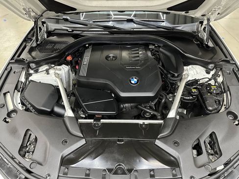 Used 2020 BMW 530i w/ Convenience Package RWD image 7