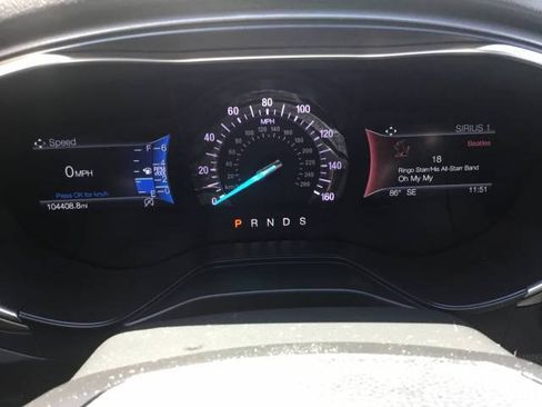Used 2019 Ford Fusion SE w/ Equipment Group 151A FWD image 15