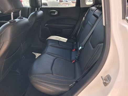 Used 2018 Jeep Compass Limited AWD/4WD image 5