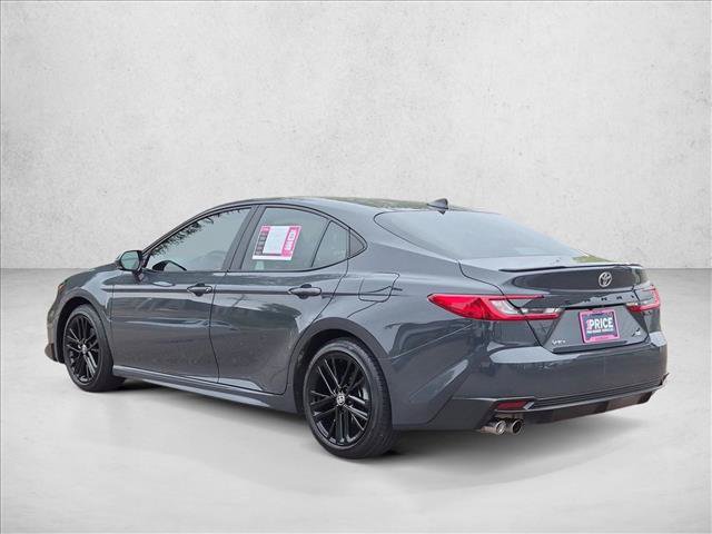 Used 2025 Toyota Camry SE FWD image 5