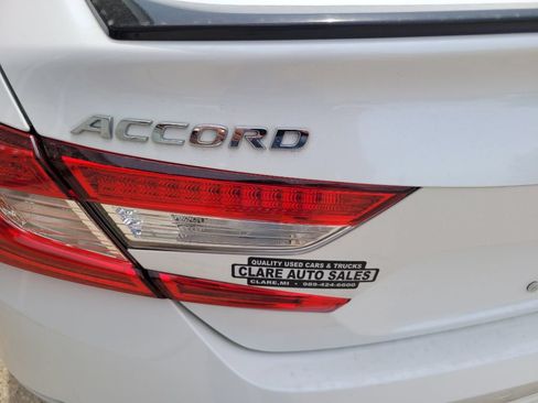 Used 2022 Honda Accord Sport image 7
