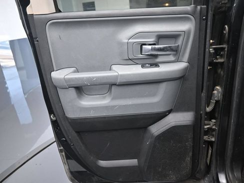 Used 2015 RAM 1500 Classic SLT RWD image 17