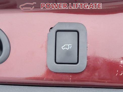 Used 2016 Toyota Highlander XLE image 29