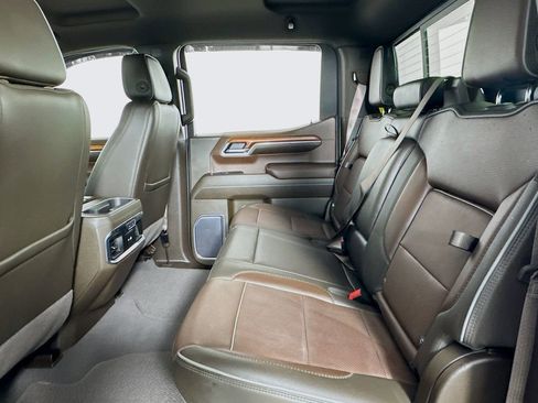 Used 2023 GMC Sierra 1500 Denali AWD/4WD image 11