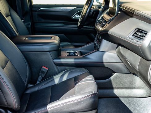 Used 2022 Chevrolet Tahoe RST w/ Luxury Package image 26