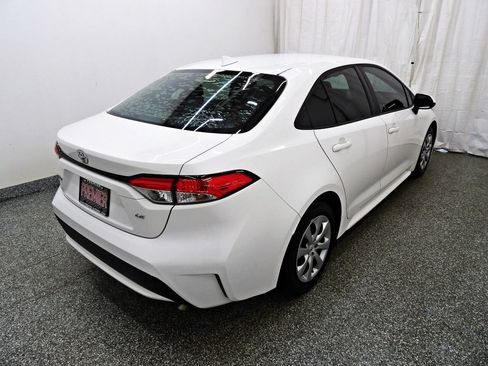 Used 2021 Toyota Corolla LE FWD image 6