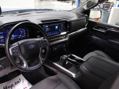 Used 2023 Chevrolet Silverado 1500 RST AWD/4WD image 45
