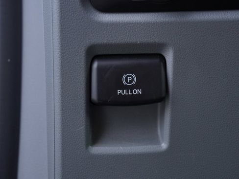 Used 2023 Ford F150 XLT image 13