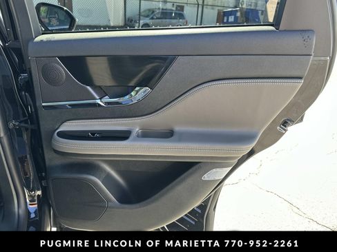New 2026 Lincoln Corsair Reserve w/ Rear Removable Package Tray FWD image 16