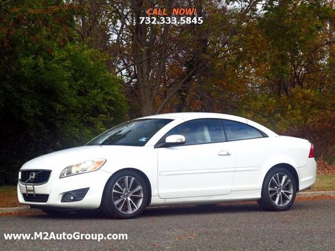 Used 2012 Volvo C70 T5 image 1