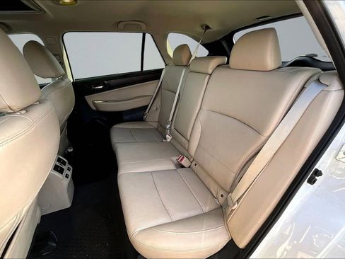 Used 2016 Subaru Outback 2.5i Limited AWD/4WD image 20