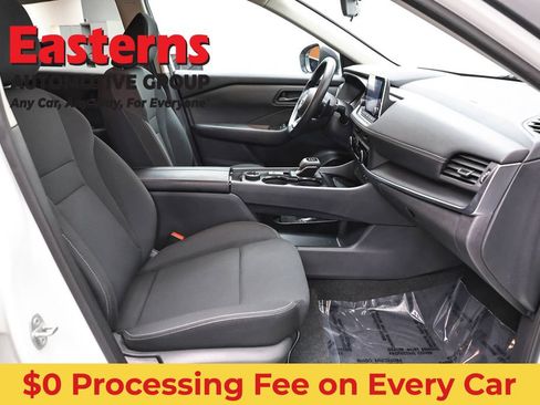 Used 2024 Nissan Rogue S AWD/4WD image 25