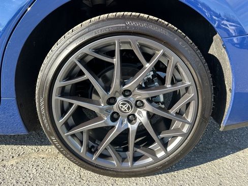 Used 2025 Toyota Camry SE image 29