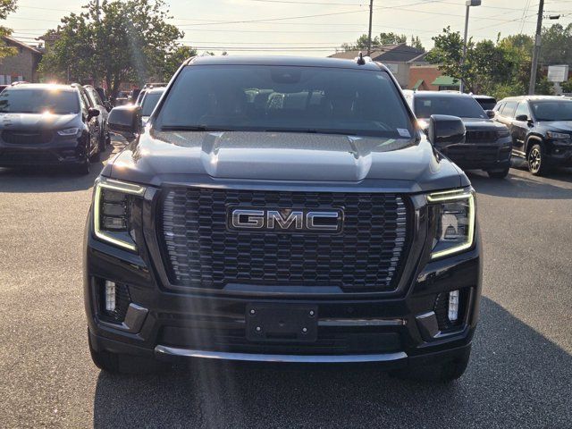 Used 2023 GMC Yukon XL Denali Ultimate AWD/4WD image 2