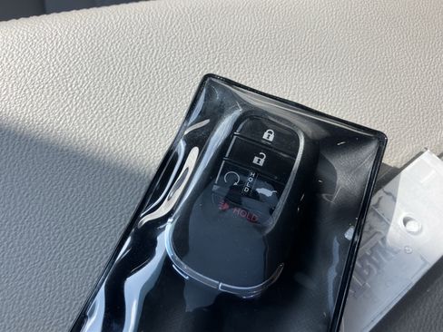 Used 2024 Honda CR-V EX-L image 37