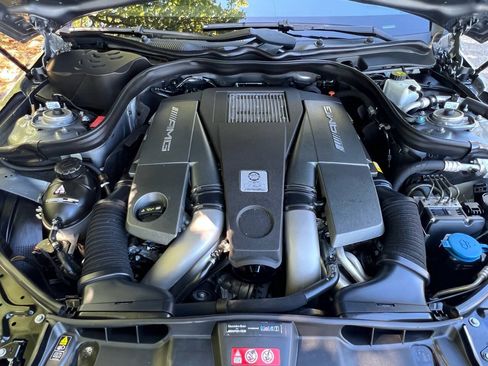 Used 2012 Mercedes-Benz E 63 AMG Sedan image 24