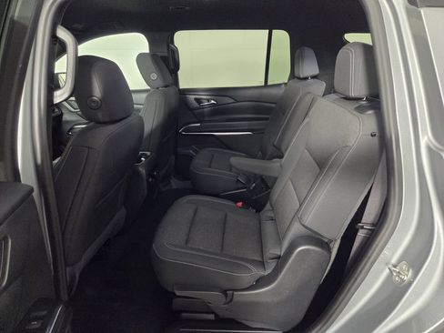 Used 2024 Chevrolet Traverse LT AWD/4WD image 23