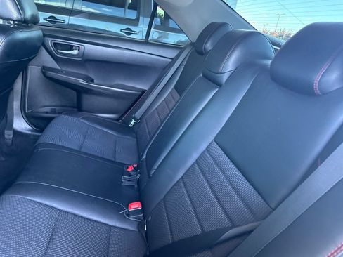 Used 2017 Toyota Camry SE FWD image 17