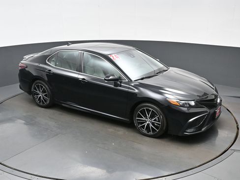 Used 2024 Toyota Camry SE w/ Audio Upgrade Package FWD image 35