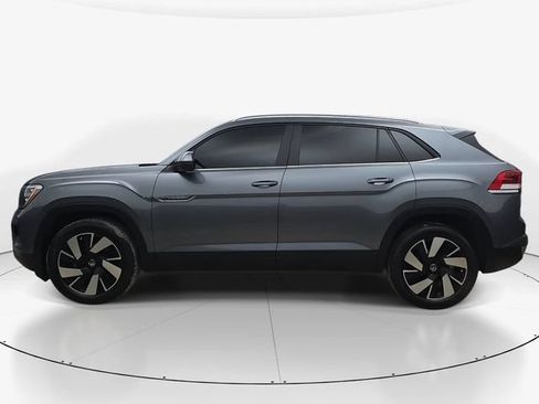 Used 2024 Volkswagen Atlas Cross Sport SE FWD image 9