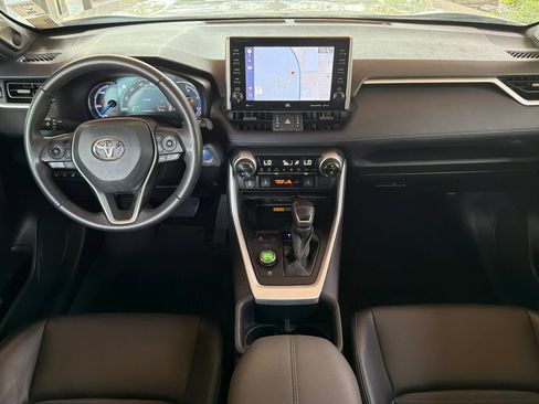 Used 2022 Toyota RAV4 XSE AWD/4WD image 18