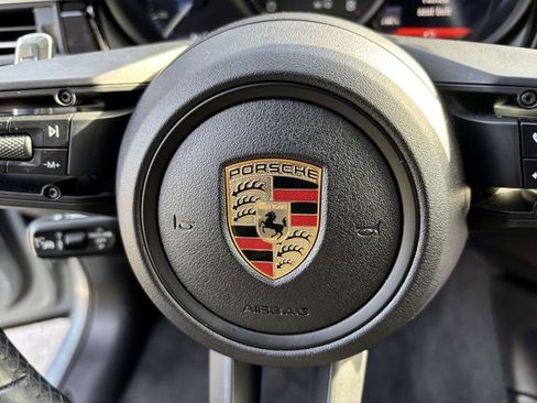 Certified 2024 Porsche Macan image 29