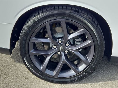 Used 2023 Dodge Challenger R/T w/ Blacktop Package image 7