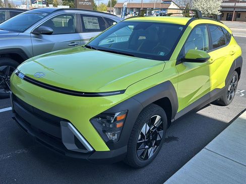 Used 2024 Hyundai Kona SEL image 3