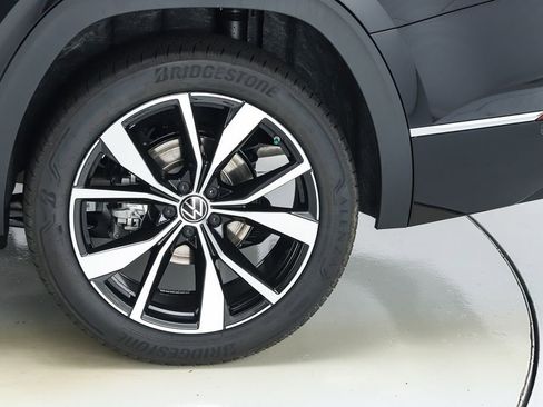 New 2026 Volkswagen Atlas SEL Premium R-Line image 45