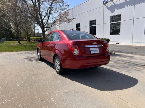 Used 2016 Chevrolet Sonic LT image 8