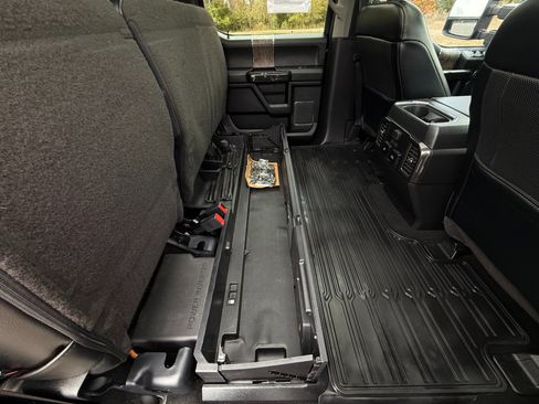 Used 2019 Ford F250 Lariat w/ Lariat Ultimate Package image 51