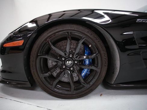 Used 2009 Chevrolet Corvette ZR1 w/ Preferred Equipment Group image 18