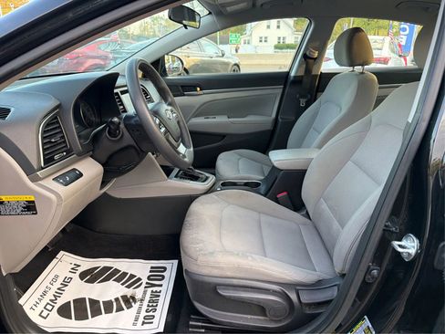 Used 2018 Hyundai Elantra SEL FWD image 9