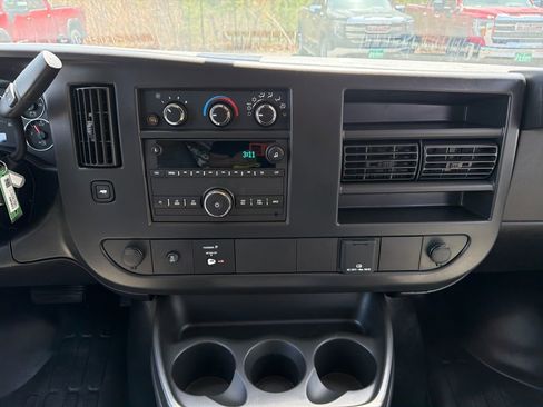 New 2026 GMC Savana 2500 w/ Driver Convenience Package RWD image 20