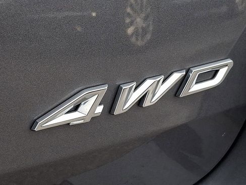 Used 2022 Ford Explorer XLT w/ Equipment Group 202A image 34