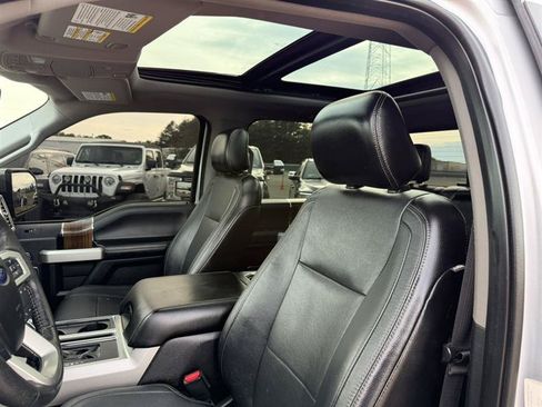 Used 2016 Ford F150 Lariat w/ Equipment Group 502A Luxury AWD/4WD image 26