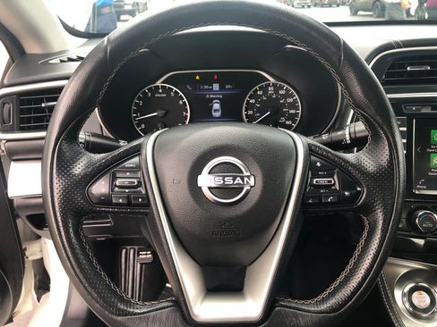 Used 2023 Nissan Maxima SV w/ Floor Mat Group image 9