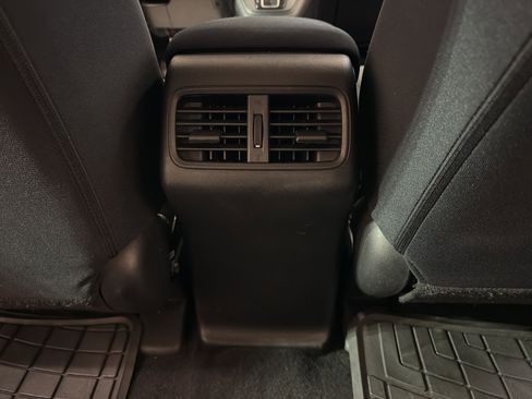 Used 2015 Honda CR-V LX image 28