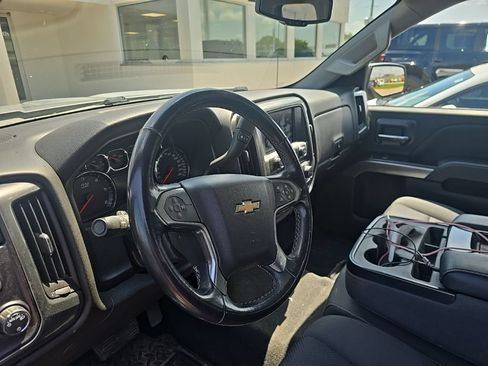 Used 2019 Chevrolet Silverado 1500 LT AWD/4WD image 6