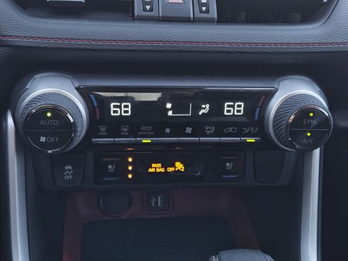 Used 2023 Toyota RAV4 TRD Off-Road image 17