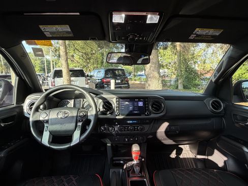 Used 2023 Toyota Tacoma TRD Off-Road AWD/4WD image 36