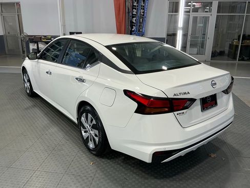 Used 2025 Nissan Altima 2.5 S image 34