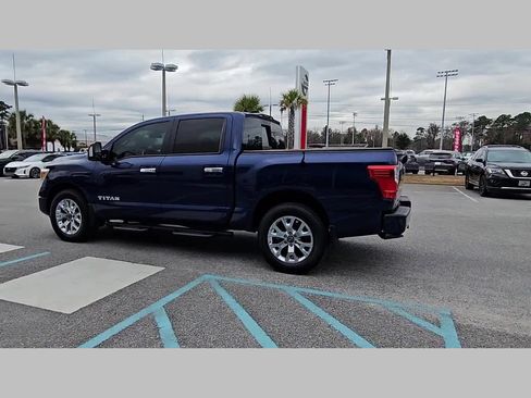 Used 2024 Nissan Titan SV w/ SV Convenience Package image 26