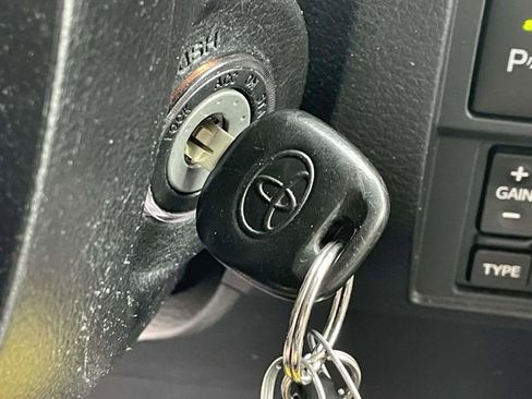 Used 2016 Toyota Tundra Limited image 22