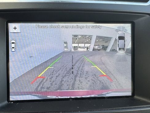 Used 2017 Ford Explorer Platinum image 19