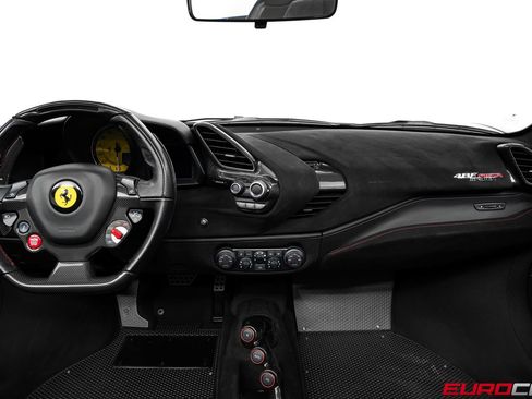 Used 2020 Ferrari 488 Pista Spider RWD image 38