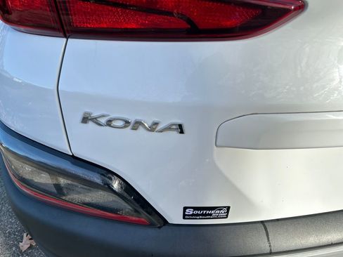 Used 2022 Hyundai Kona SEL w/ Convenience Package image 10