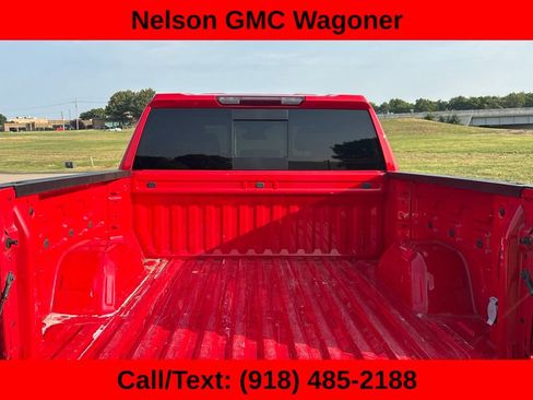 Used 2023 Chevrolet Silverado 1500 LT w/ Convenience Package II AWD/4WD image 10